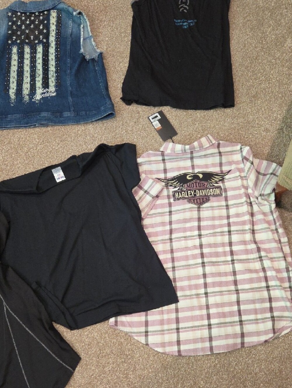 Harley-Davidson Black Graphic Tee and Mixed Tops Assortment - Picture 9 of 12